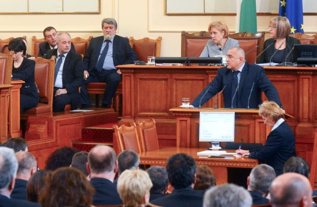 «Κίνηση πανικού και απελπισίας η παραίτηση»