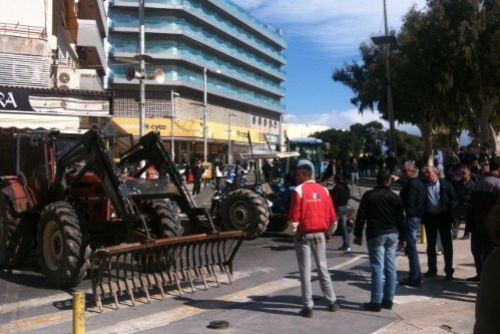 Κυκλοφοριακό έμφραγμα στο Ηράκλειο από τα τρακτέρ