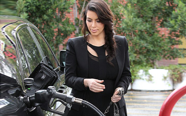 Αγνώριστη η Kim Kardashian στη νέα της φωτογράφιση