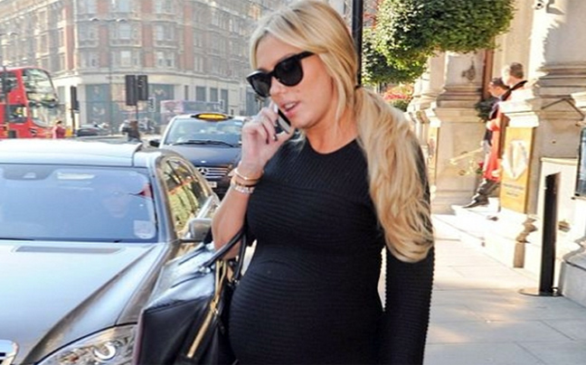 «Φούσκωσε» η Petra Ecclestone