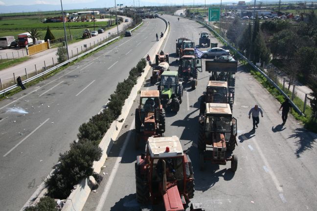 Στα μπλόκα κατευθύνονται οι αγρότες