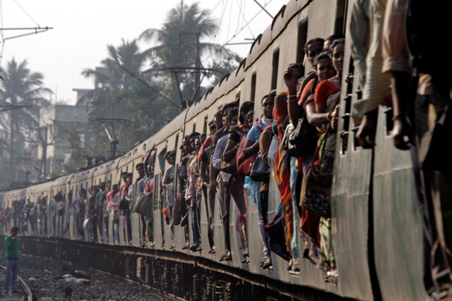 Αιματοβαμμένο τραίνο της οργής στην Ινδία