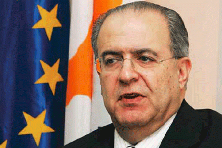 «Καμία διαπραγμάτευση για το Κυπριακό υπό οικονομική πίεση»