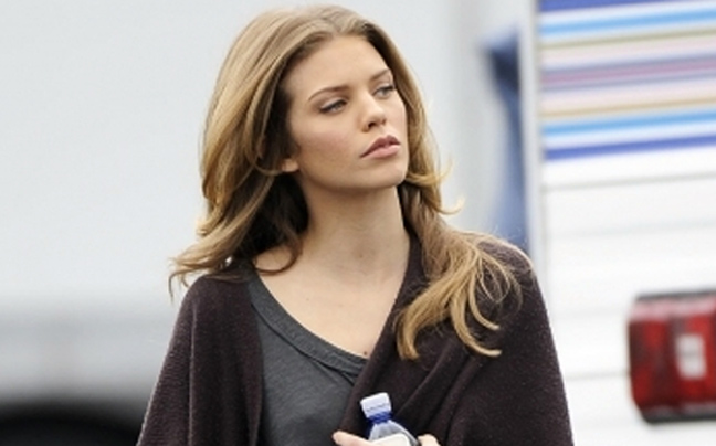 Μισεί τα σουτιέν η AnnaLynne McCord