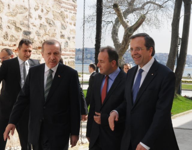 Λαβράκι και μπακλαβάς στο γεύμα της Κωνσταντινούπολης