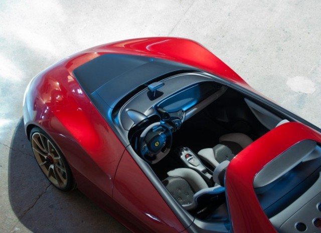 Το μοντέλο που «προκαλεί» στη Γενεύη