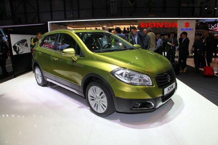 To νέο Suzuki SX4 παρουσιάστηκε στη Γενεύη