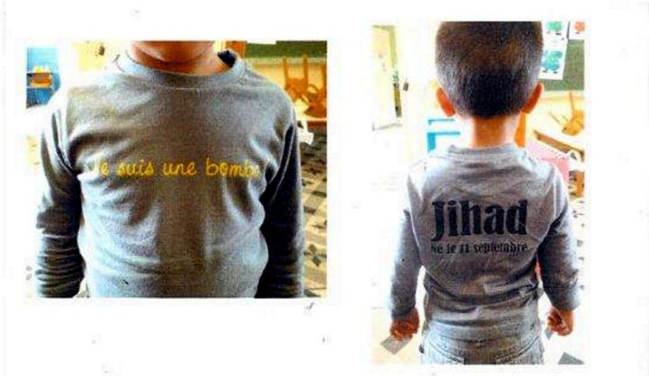 Φόρεσε στο γιο της μπλούζα που έγραφε «είμαι μια βόμβα»