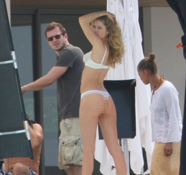 Η Doutzen Kroes προκαλεί εγκεφαλικά!
