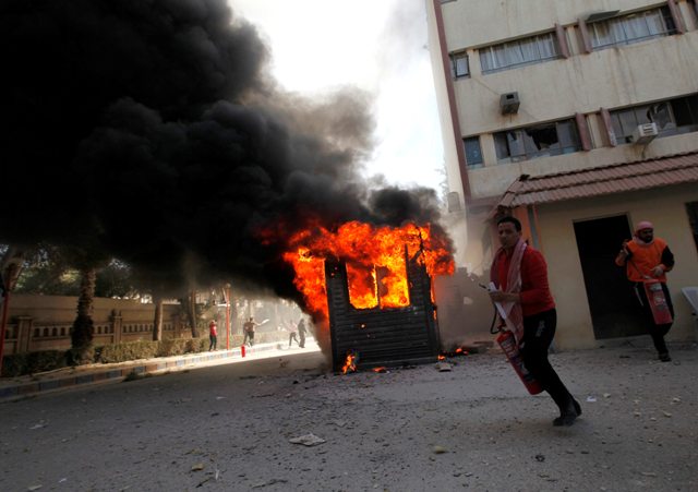 Σφοδρές μάχες μαίνονται σε πολλά μέτωπα στη Συρία