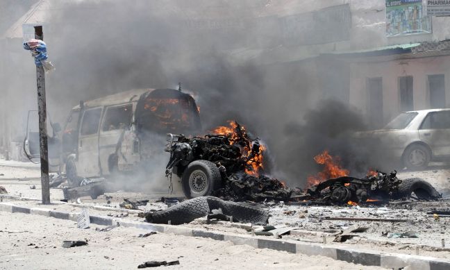 Τουλάχιστον οκτώ νεκροί από έκρηξη βόμβας στη Σομαλία