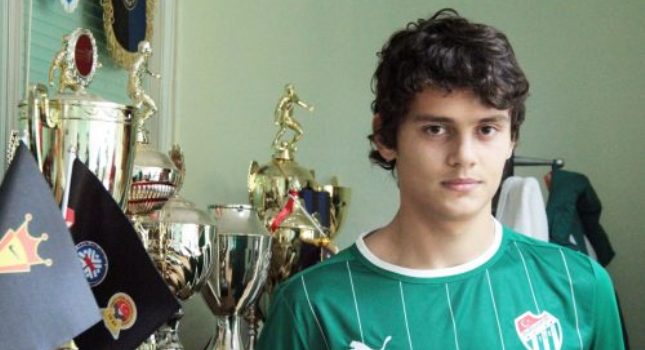 Δεκαεξάχρονος Τούρκος στο στόχαστρο της Τσέλσι