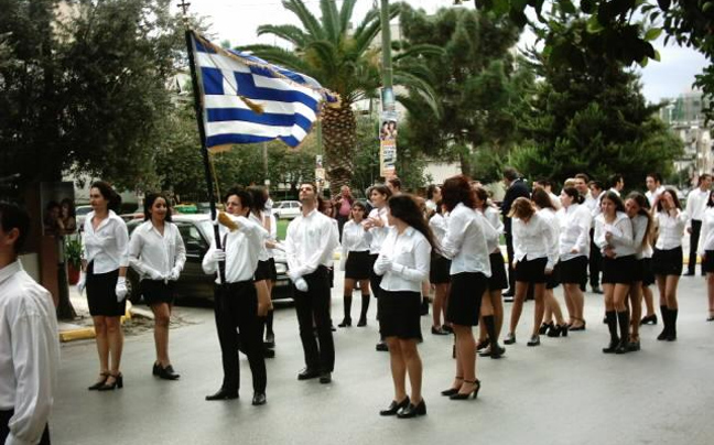 Χωρίς εντάσεις η παρέλαση στα Χανιά