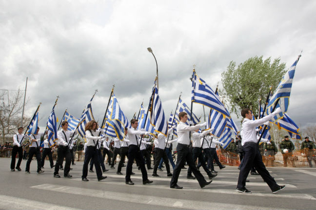 Ομαλά πραγματοποιήθηκε η παρέλαση της 25ης Μαρτίου στη Θεσσαλονίκη
