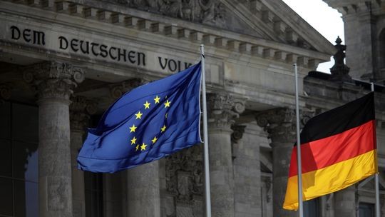 Υπέρ των εθνικών δημοσκοπήσεων για αποφάσεις της Ε.Ε. η Γερμανία