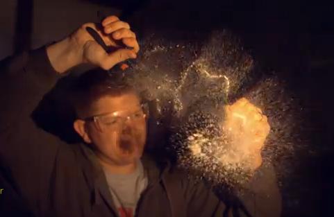 Το μυστήριο του γυαλιού