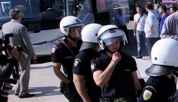 Παρατράγουδα μεταξύ οπαδών του ΠΑΟ και του ΠΑΟΚ
