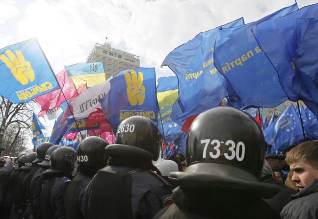 Δήμαρχο στο Κίεβο ζητούν οι Ουκρανοί