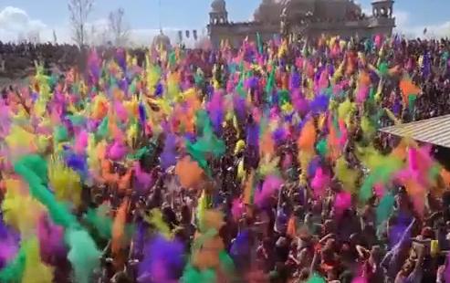 Το φεστιβάλ των χρωμάτων!