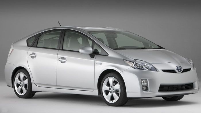 Ρεκόρ πωλήσεων υβριδικών για την Toyota