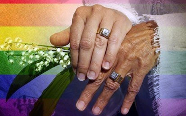 «Ναι» στο γάμο ομοφυλόφιλων είπε η Γαλλία