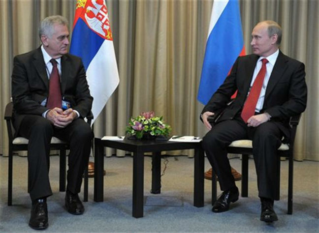 Διακήρυξη στρατηγικής συνεργασίας υπέγραψαν Ρωσία-Σερβία
