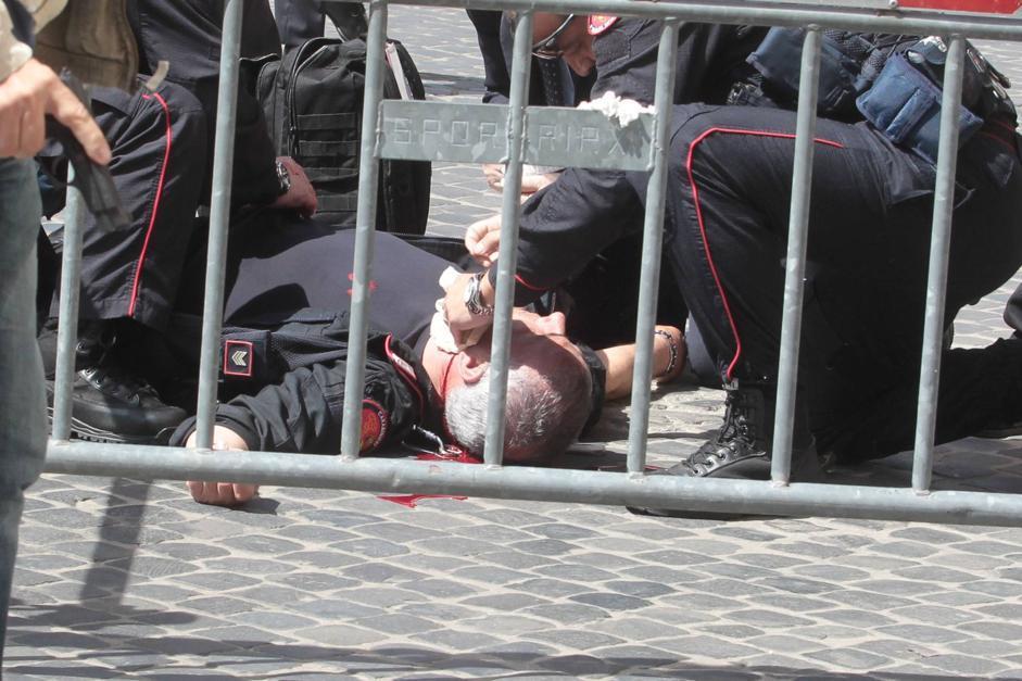 Οι πρώτες εικόνες από την επίθεση στην Ιταλία