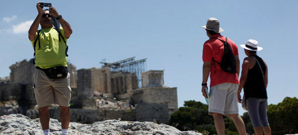 Ξεπέρασαν το 1 εκατομμύριο οι τουρίστες στο πρώτο δίμηνο