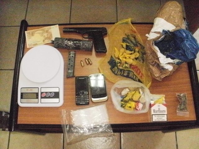 Συλλήψεις για ναρκωτικά και οπλοκατοχή στη Ζάκυνθο
