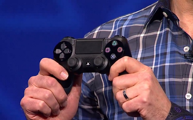 Αυτό είναι το νέο χειριστήριο του PlayStation 4