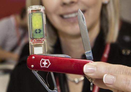 Ο ελβετικός σουγιάς με μνήμη 1 terabyte από τη Victorinox
