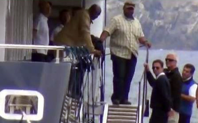 Στη Μύκονο ο «αέρινος» Michael