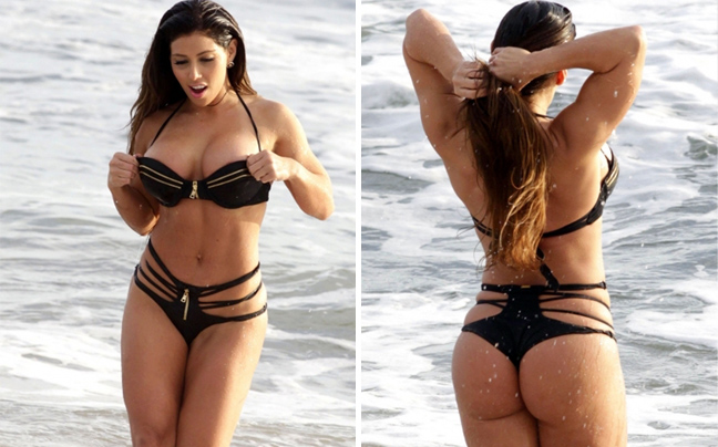 «Ξεχειλίζουν» οι καμπύλες της Carmen Ortega