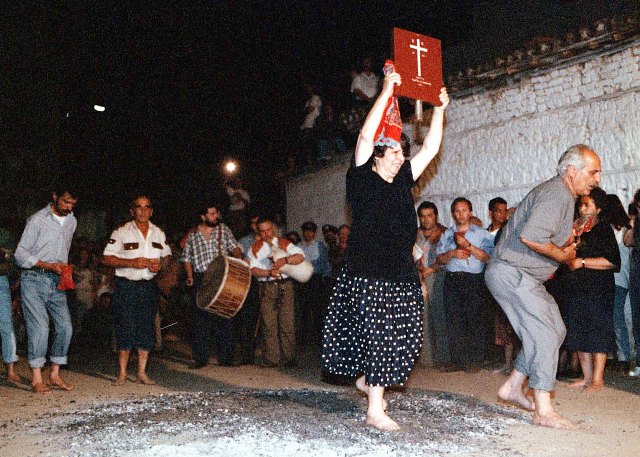 Αναβιώνει το έθιμο των Αναστενάρηδων