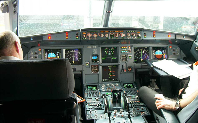 Προσγειώθηκε αναγκαστικά αεροσκάφος με 162 επιβάτες στο Ηράκλειο