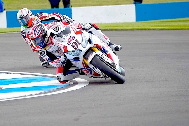 Απόλυτη επικράτηση του Sykes στο Α’ Σκέλος του WSBK