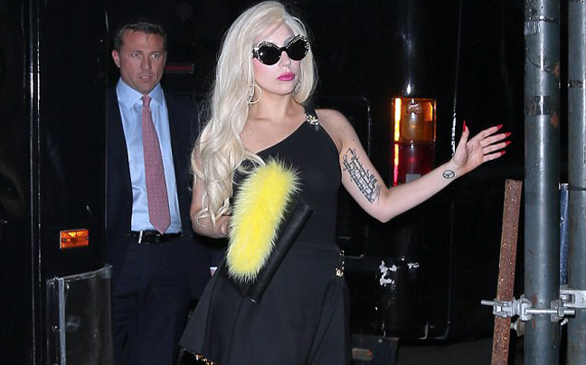 Η Lady Gaga ξαναστάθηκε στο&#8230; ύψος της