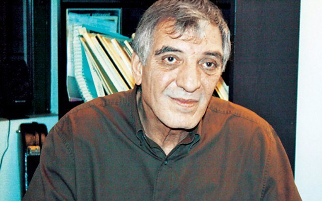 Με θερμά λόγια αποχαιρετούν το Γ. Γλυνό τα κόμματα