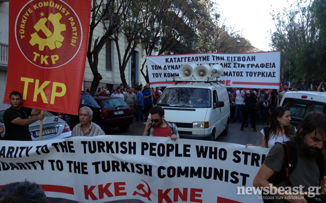 Στο Σύνταγμα οι συγκεντρώσεις συμπαράστασης στους Τούρκους