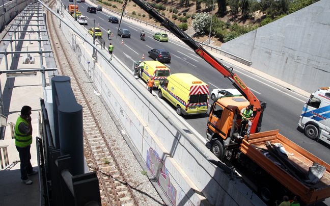 Διακόπηκαν τα δρομολόγια του προαστιακού