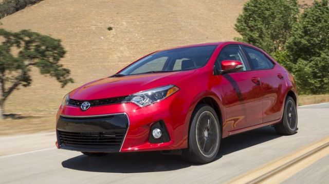 Προληπτικός έλεγχος στον αερόσακο των Toyota Corolla