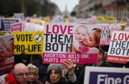 Μαζική διαδήλωση κατά των αμβλώσεων στο Δουβλίνο