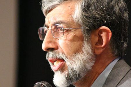Συντηρητικός υποψήφιος αποσύρθηκε από τις εκλογές στο Ιράν