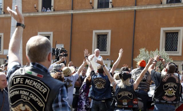 Την ευλογία του Πάπα πήραν μηχανόβιοι στη Ρώμη