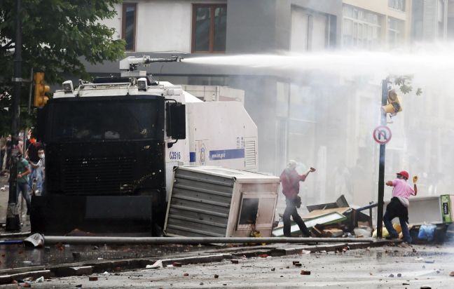 Παράνομη η γενική απεργία στην Τουρκία