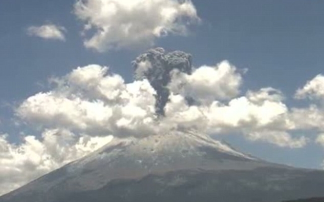 «Ξύπνησε» το ηφαίστειο Ποποκατέπετλ στο Μεξικό