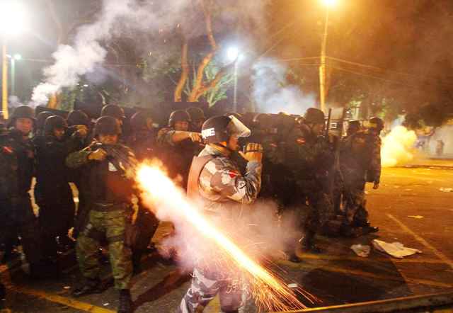 Με νέες μαζικές διαμαρτυρίες απειλούν οι Βραζιλιάνοι