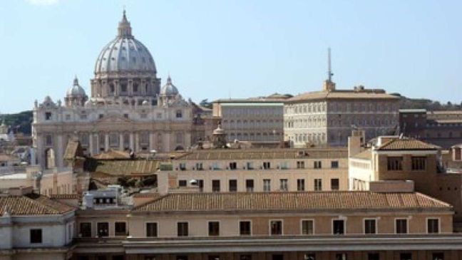 Τρεις συλλήψεις για διαφθορά στην τράπεζα του Βατικανού