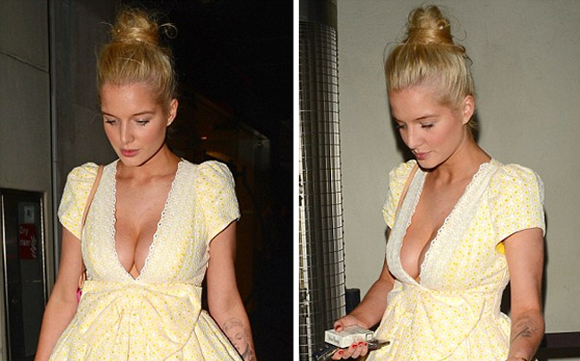 Με χαρακιές στο στήθος η Helen Flanagan