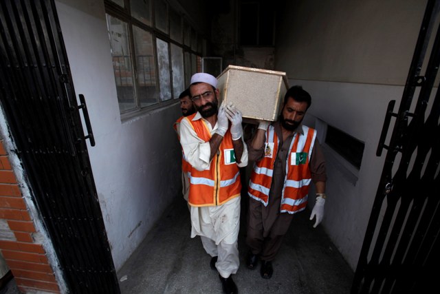 Δεκαεννέα νεκροί από επίθεση βομβιστή στο Πακιστάν